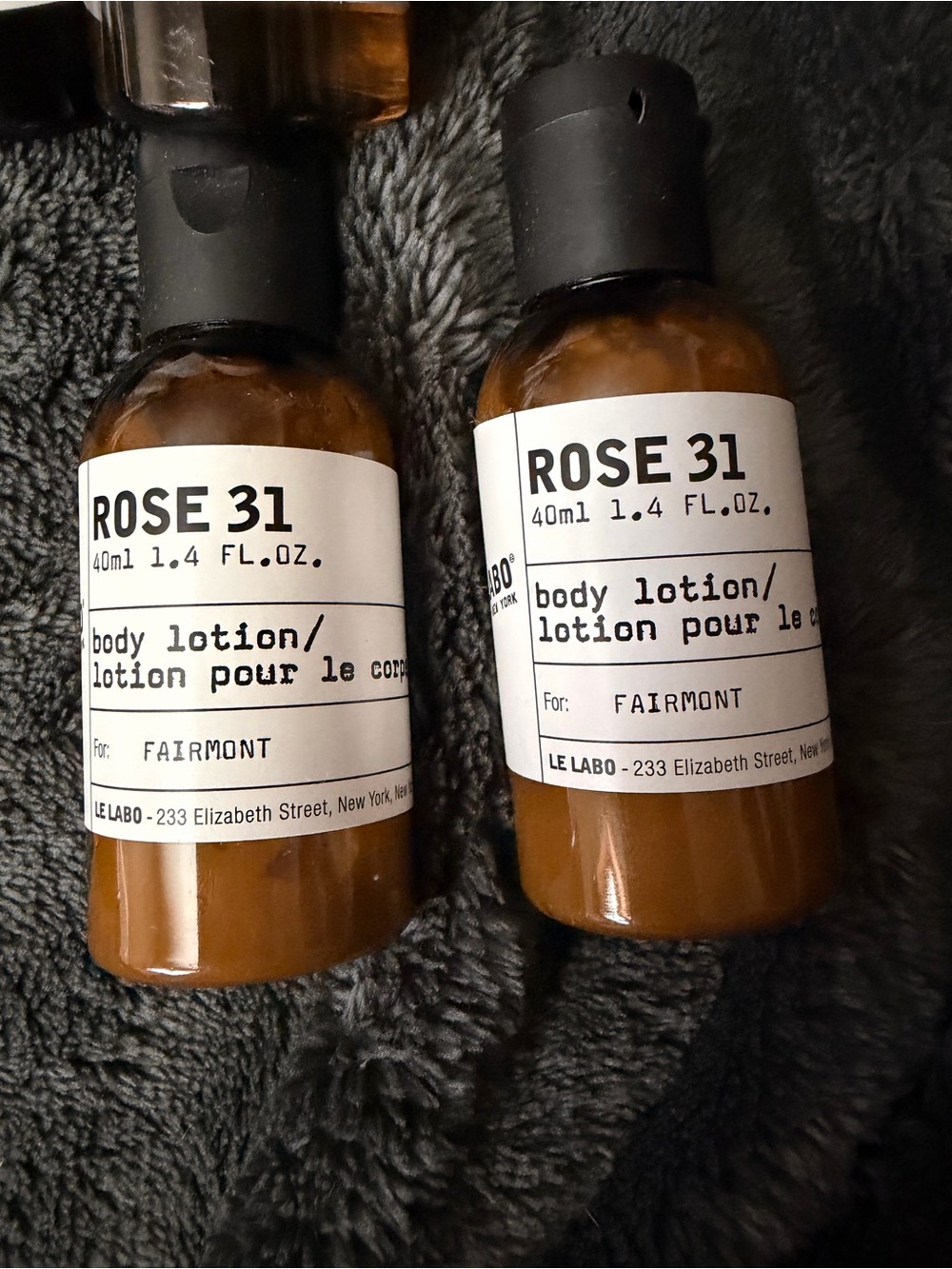 Le Labo Rose 31 Amber Travel Bottle Set with Black Caps - Picture 3 of 4